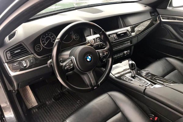 BMW 528, 2.0 twinturbo, 2015 года выпуска, 43 тыс. км пробег