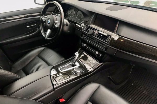 BMW 528, 2.0 twinturbo, 2015 года выпуска, 43 тыс. км пробег