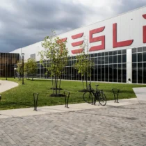 Наступна гігафабрика Tesla може з'явитися в Канаді